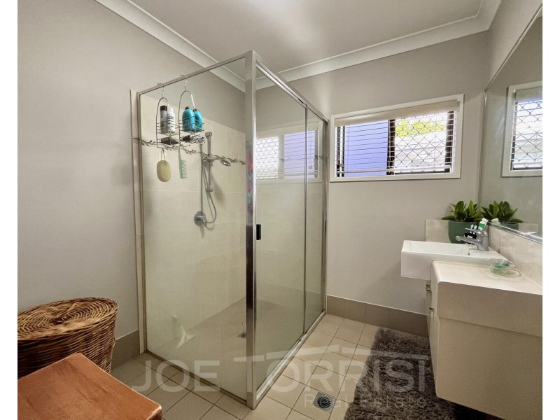 11 Frigate Close, Mareeba QLD 4880