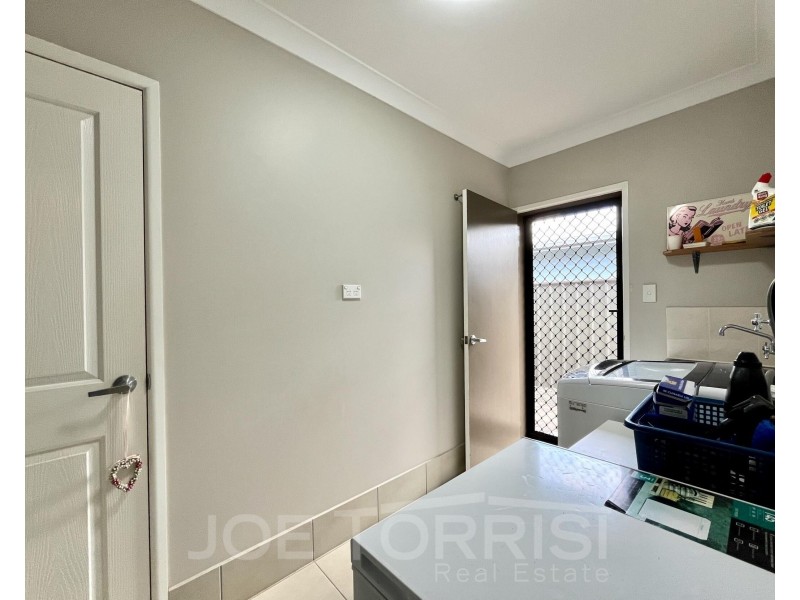 11 Frigate Close, Mareeba QLD 4880