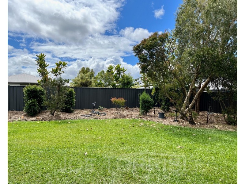 11 Frigate Close, Mareeba QLD 4880