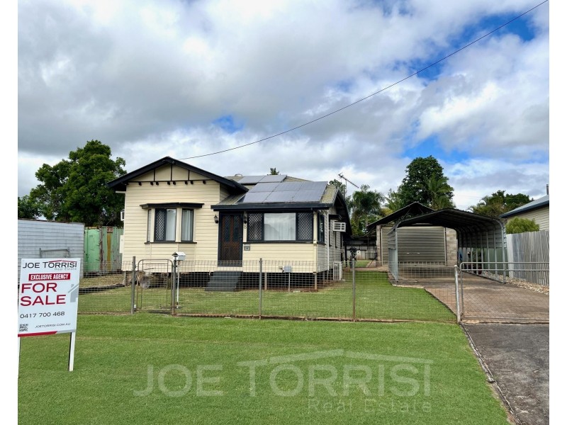 8 Troughton Street, Mareeba QLD 4880