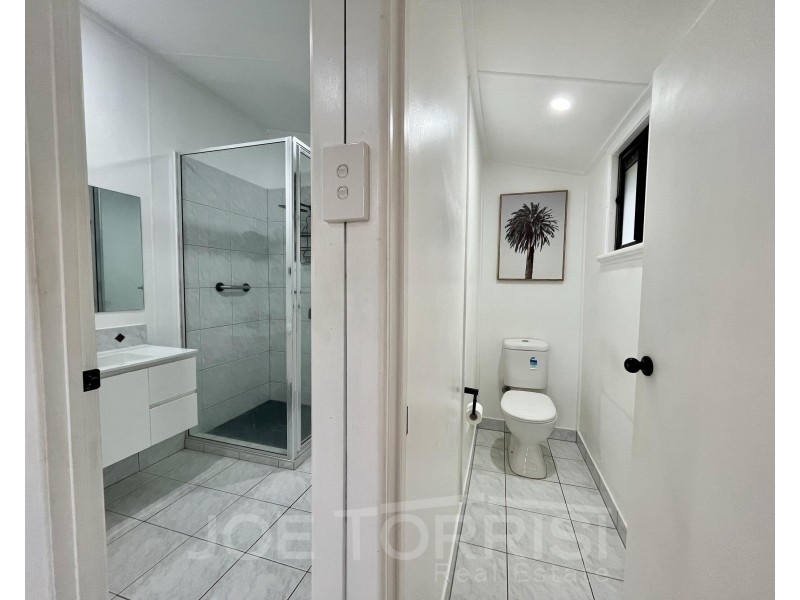 8 Troughton Street, Mareeba QLD 4880