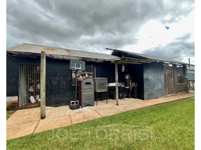 8 Troughton Street, Mareeba QLD 4880