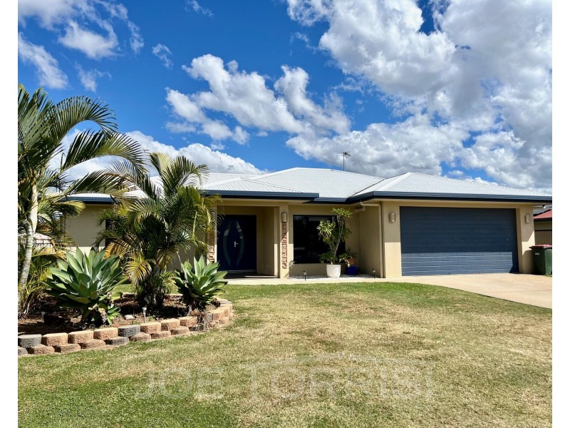17 Amaroo Drive, Mareeba QLD 4880