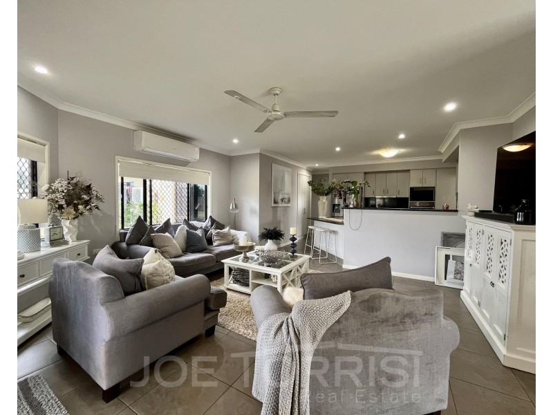 17 Amaroo Drive, Mareeba QLD 4880