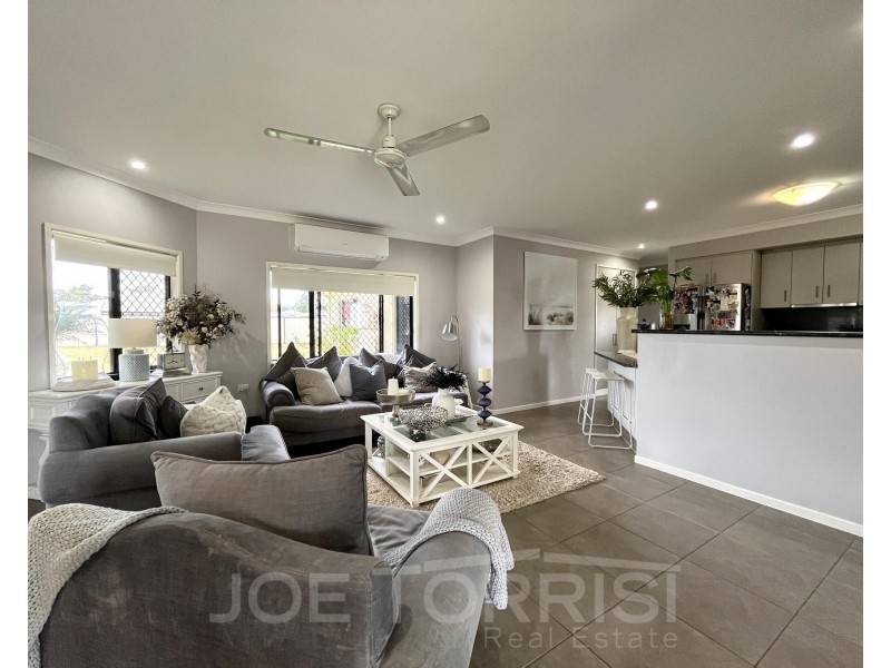 17 Amaroo Drive, Mareeba QLD 4880