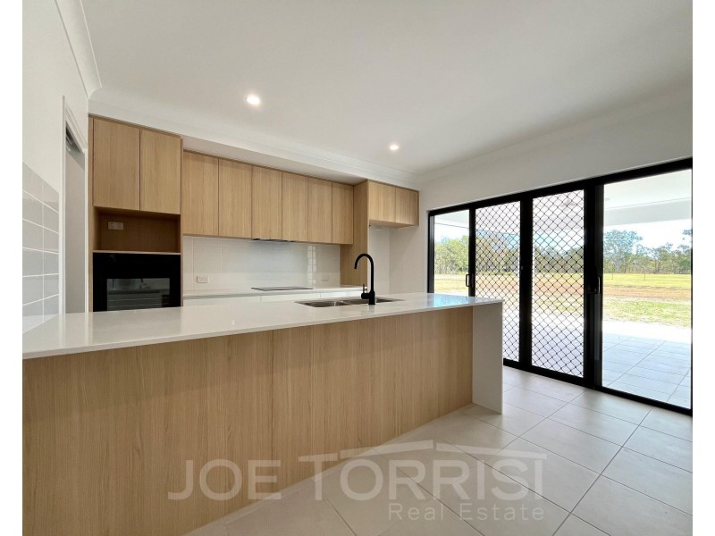 1 Dural Close, Mareeba QLD 4880