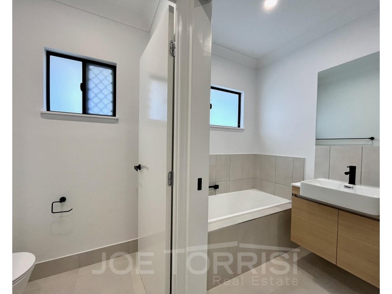 1 Dural Close, Mareeba QLD 4880