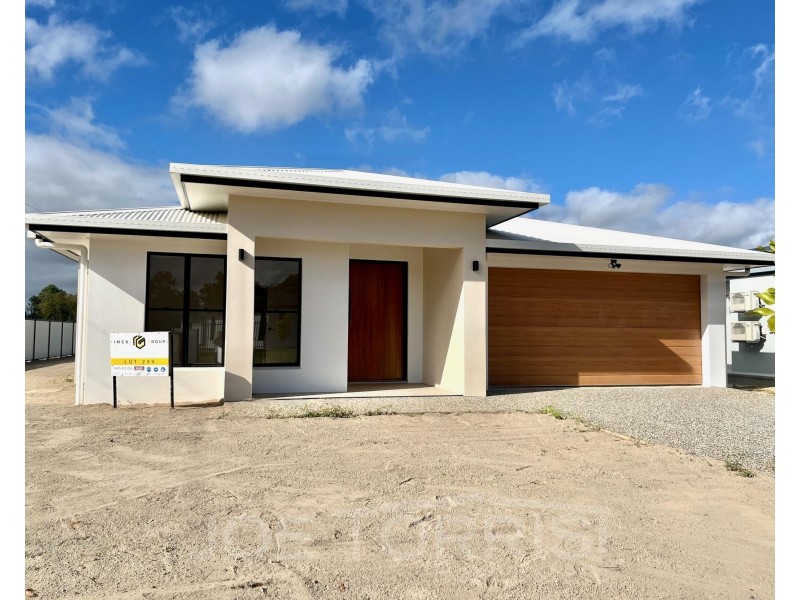 98 Karobean Drive, Mareeba QLD 4880