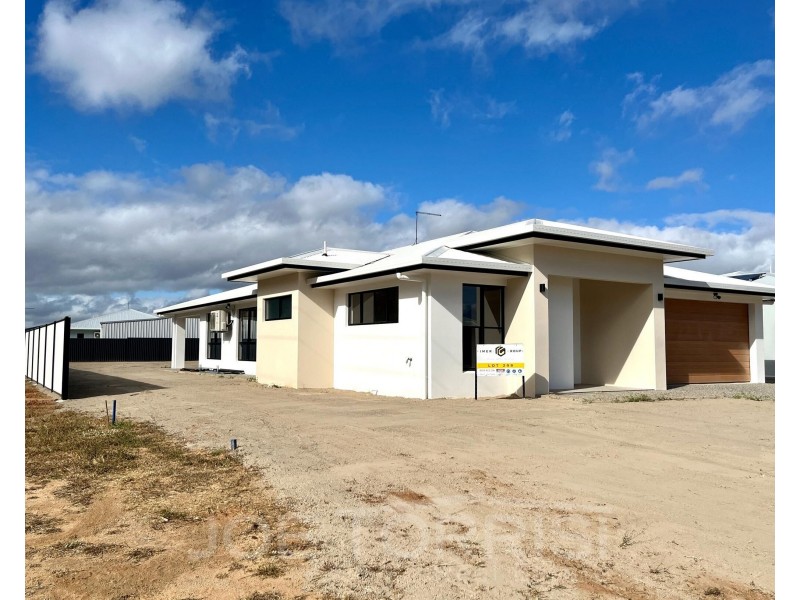98 Karobean Drive, Mareeba QLD 4880
