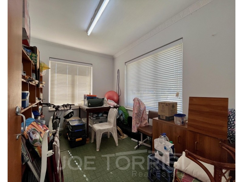 25 Raleigh Street, Dimbulah QLD 4872