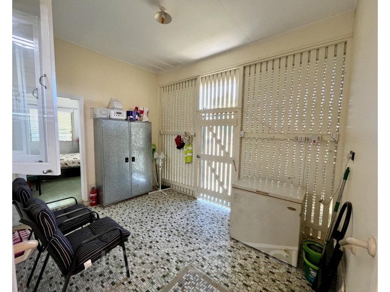 25 Raleigh Street, Dimbulah QLD 4872