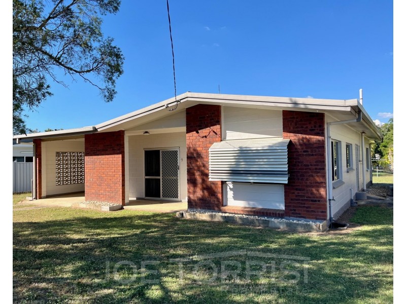 9 Beames Street, Mareeba QLD 4880