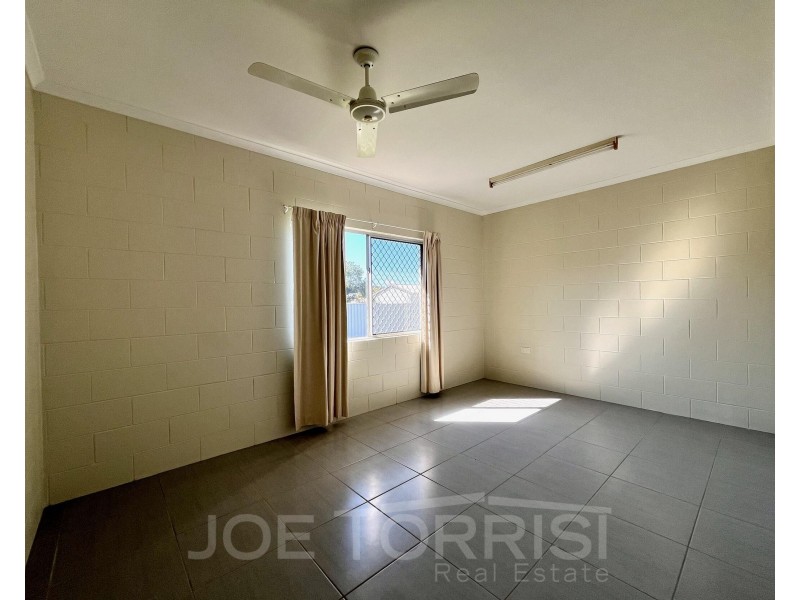 9 Beames Street, Mareeba QLD 4880
