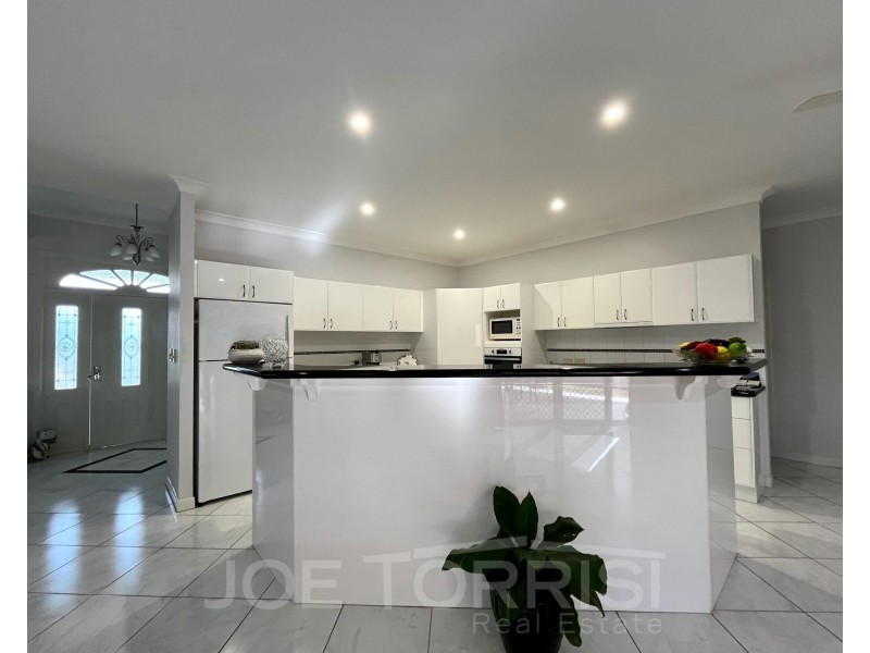 6 Ceola Drive, Mareeba QLD 4880