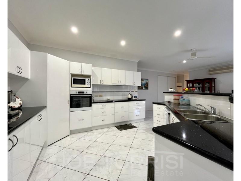 6 Ceola Drive, Mareeba QLD 4880