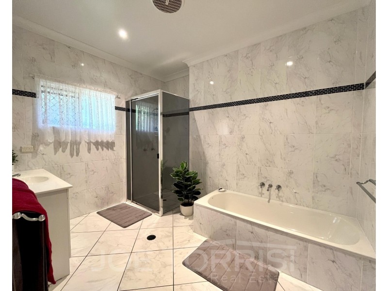 6 Ceola Drive, Mareeba QLD 4880