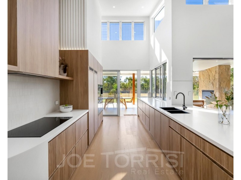 9 Caterina Close, Mareeba QLD 4880