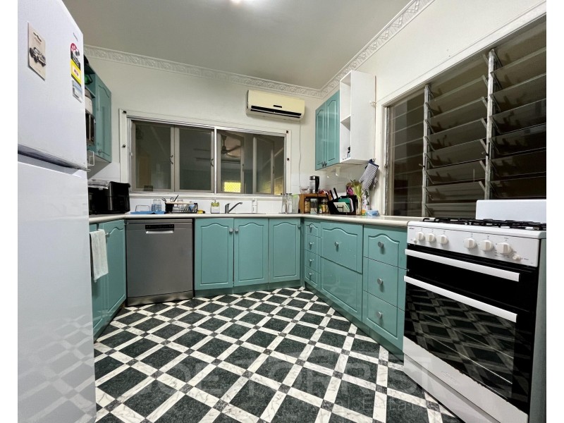 9 Shepherd Street, Mareeba QLD 4880