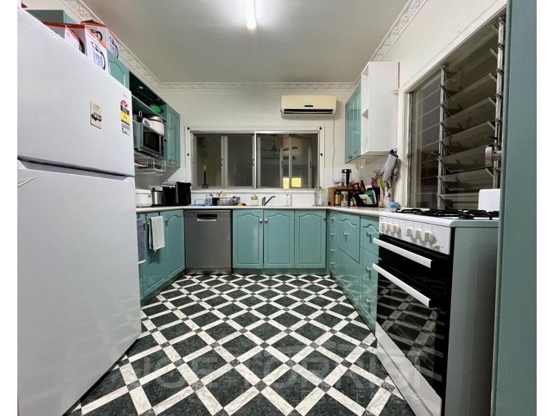 9 Shepherd Street, Mareeba QLD 4880