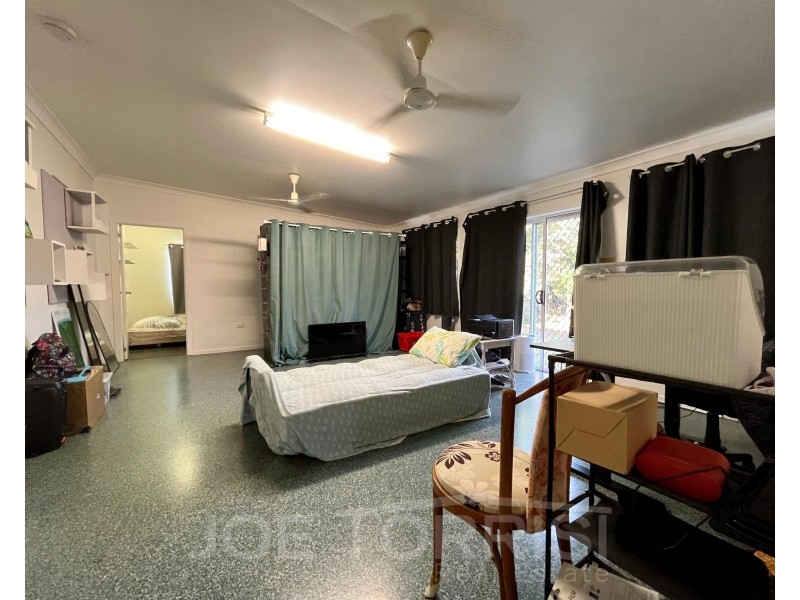 9 Shepherd Street, Mareeba QLD 4880