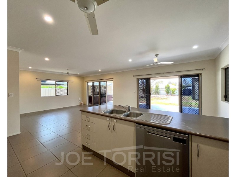 15 Luisa Circuit, Mareeba QLD 4880