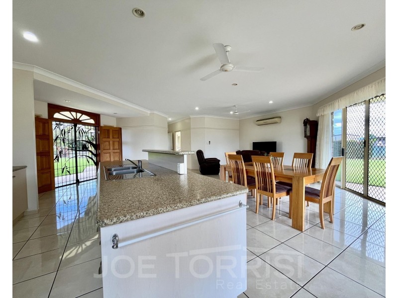 8 Joan Crescent, Mareeba QLD 4880