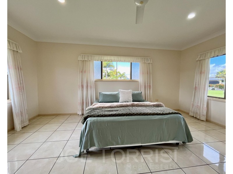 8 Joan Crescent, Mareeba QLD 4880