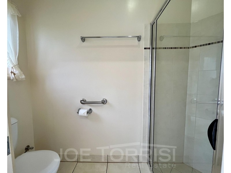 8 Joan Crescent, Mareeba QLD 4880