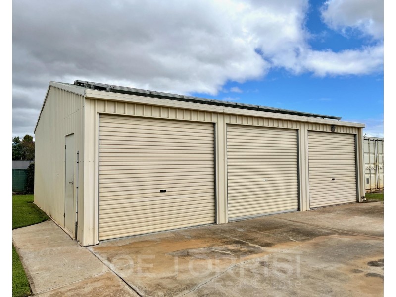 8 Joan Crescent, Mareeba QLD 4880