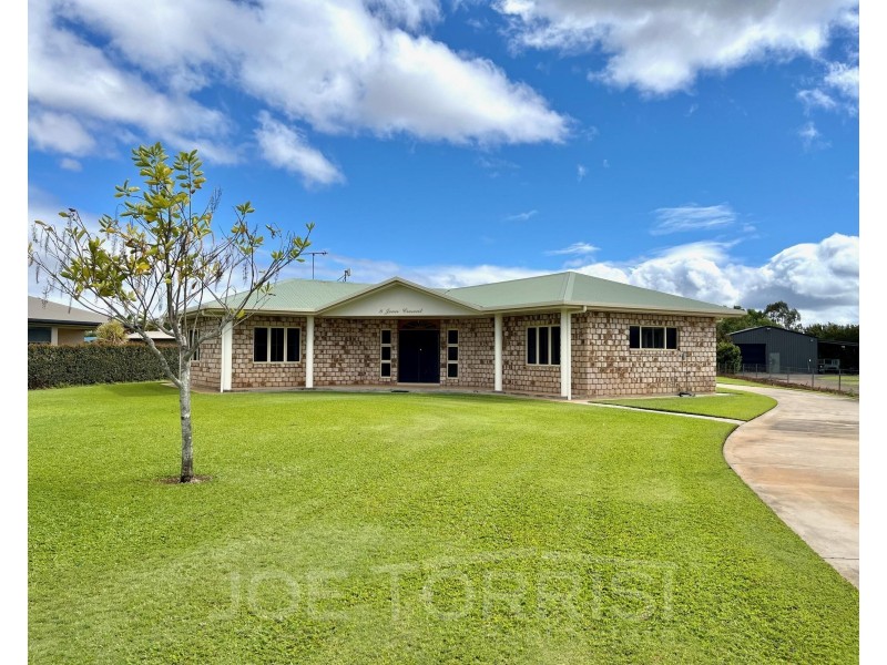 8 Joan Crescent, Mareeba QLD 4880