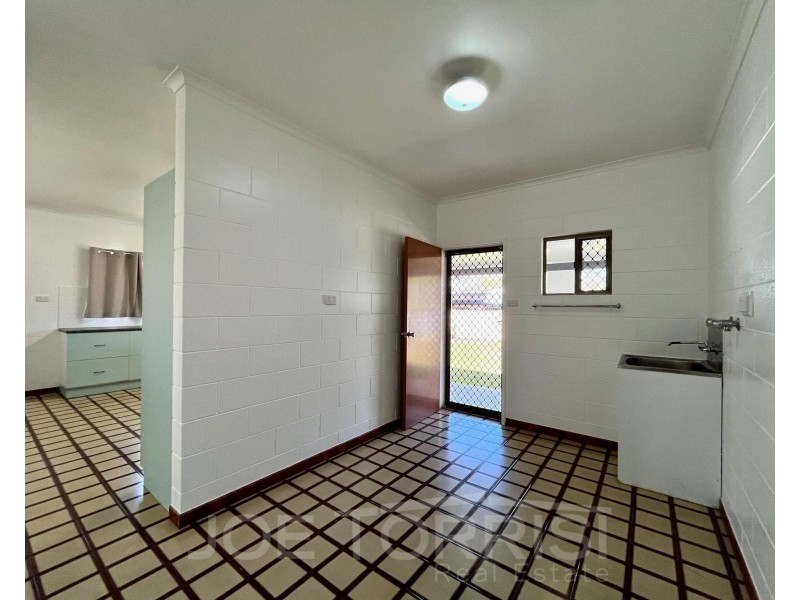 37 Martin Avenue, Mareeba QLD 4880