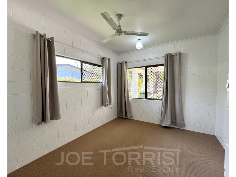 37 Martin Avenue, Mareeba QLD 4880