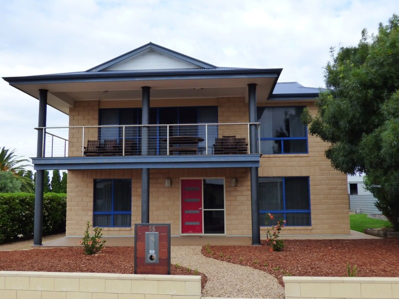 35 Wishart Street, Tumby Bay SA 5605