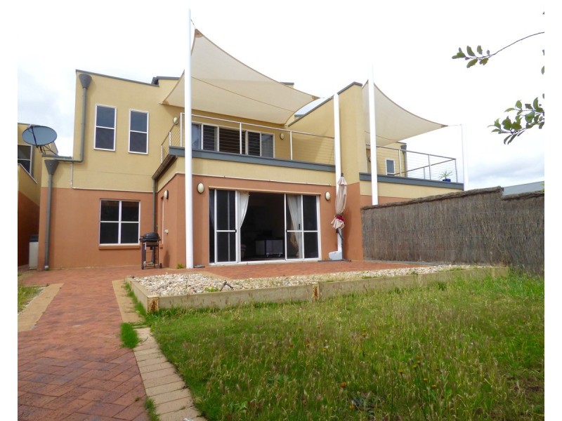 2/11 Ives Place, Port Lincoln SA 5606