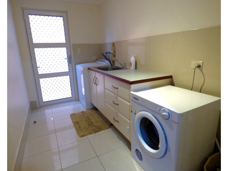 2/11 Ives Place, Port Lincoln SA 5606