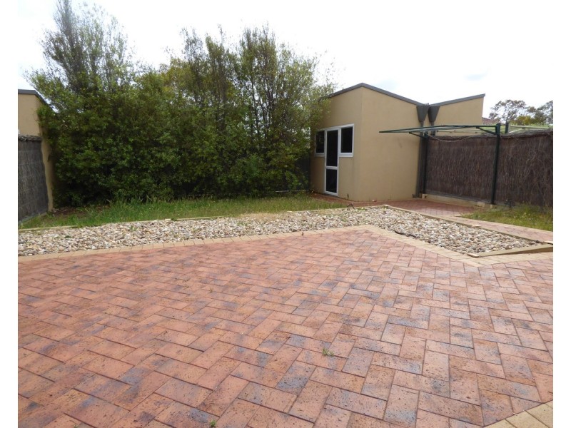 2/11 Ives Place, Port Lincoln SA 5606