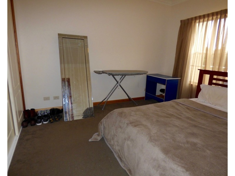 2/11 Ives Place, Port Lincoln SA 5606