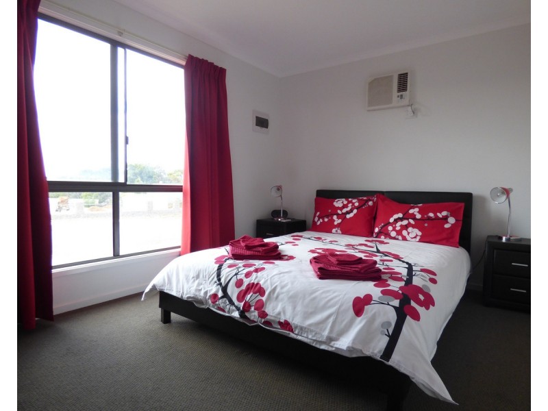 2/2 Coneybeer Terrace, Port Neill SA 5604