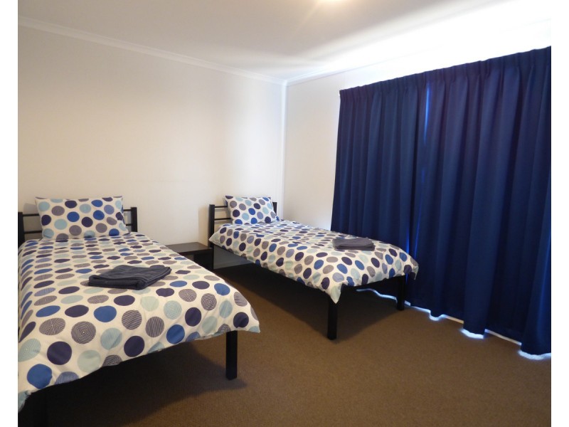 2/2 Coneybeer Terrace, Port Neill SA 5604