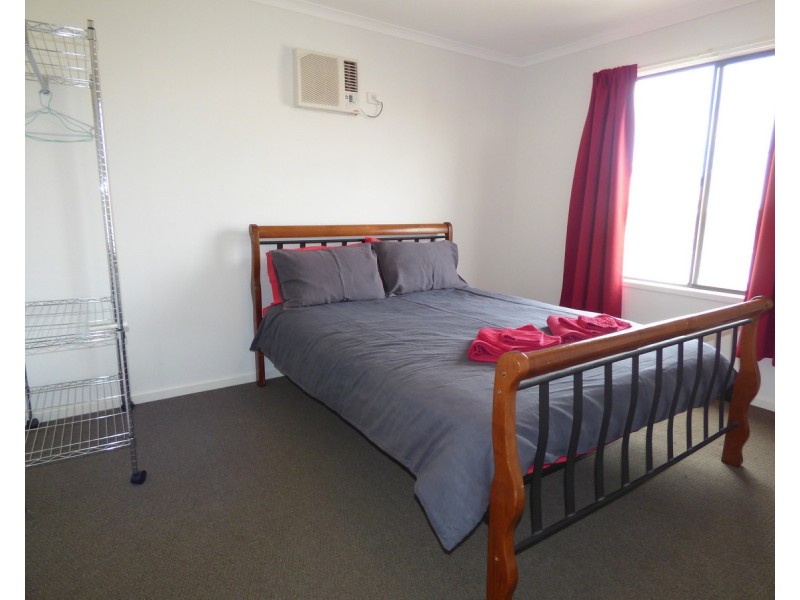 2/2 Coneybeer Terrace, Port Neill SA 5604