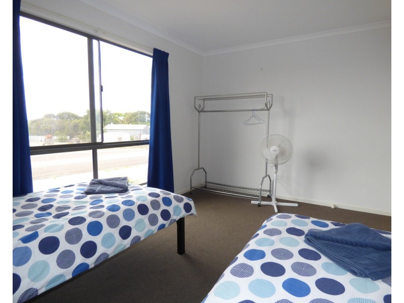 2/2 Coneybeer Terrace, Port Neill SA 5604