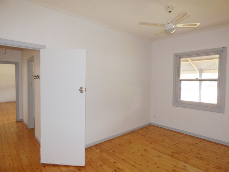 23 Lipson Road, Tumby Bay SA 5605