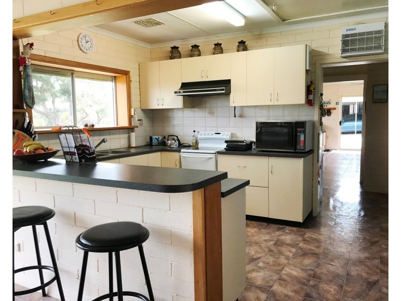 82 Waratah Road, Elliston SA 5670