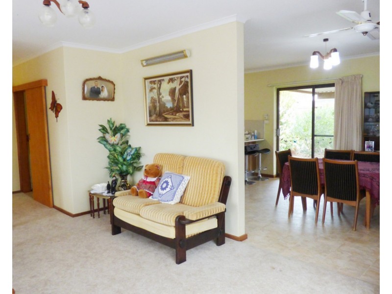 4 Doepke Street, Tumby Bay SA 5605