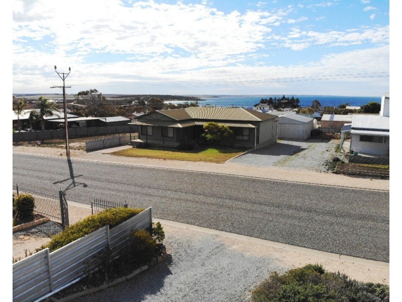 25 Carrow Terrace, Port Neill SA 5604