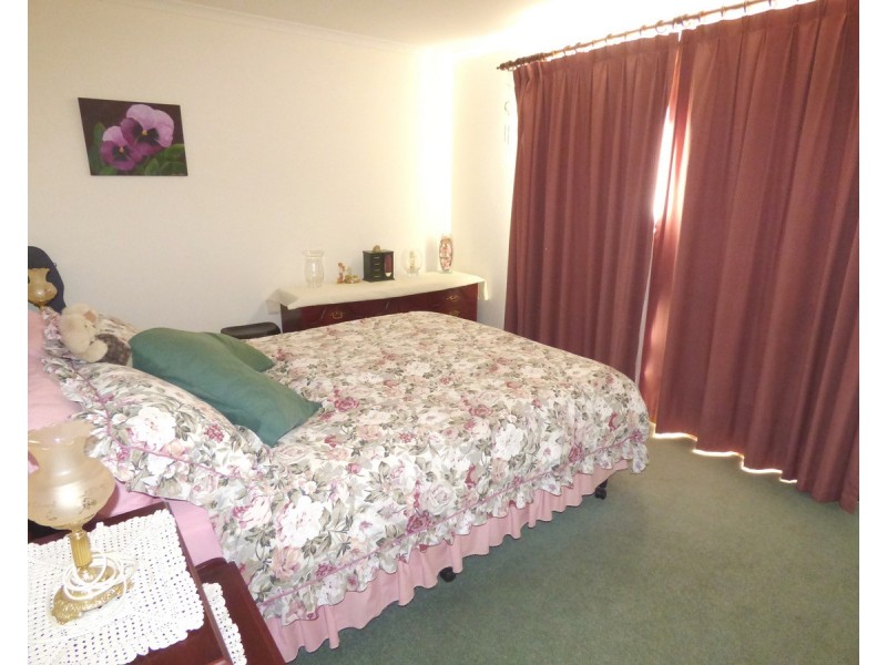 25 Carrow Terrace, Port Neill SA 5604