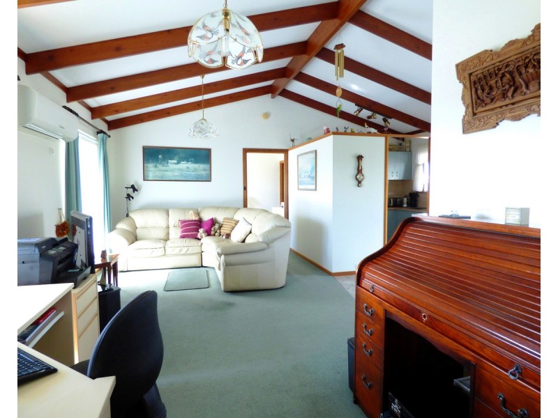 25 Carrow Terrace, Port Neill SA 5604