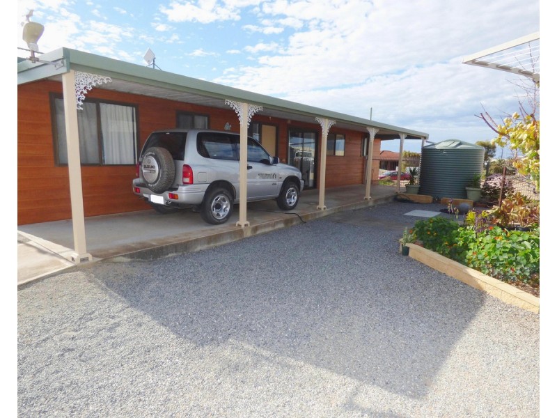 25 Carrow Terrace, Port Neill SA 5604