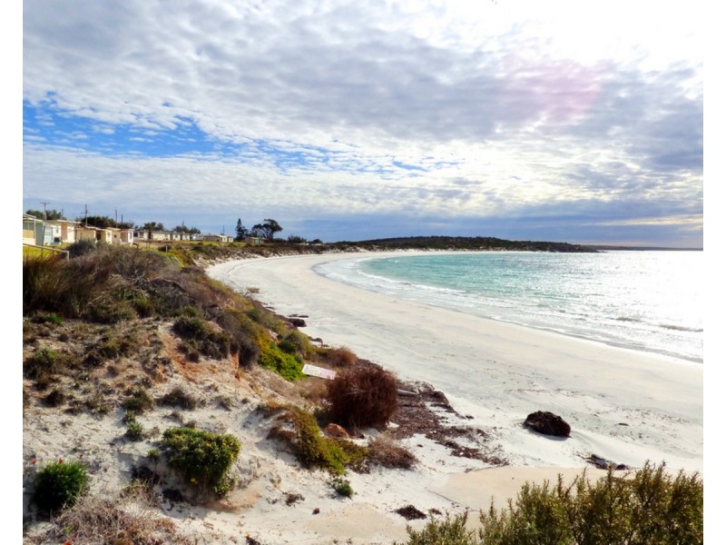 25 Carrow Terrace, Port Neill SA 5604