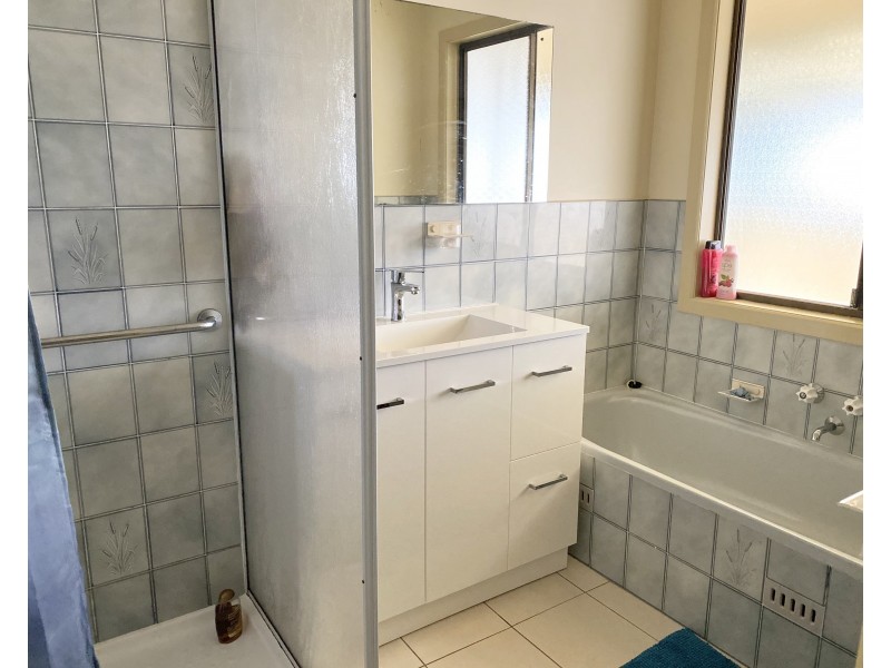 1 Lakin Crescent, Tumby Bay SA 5605